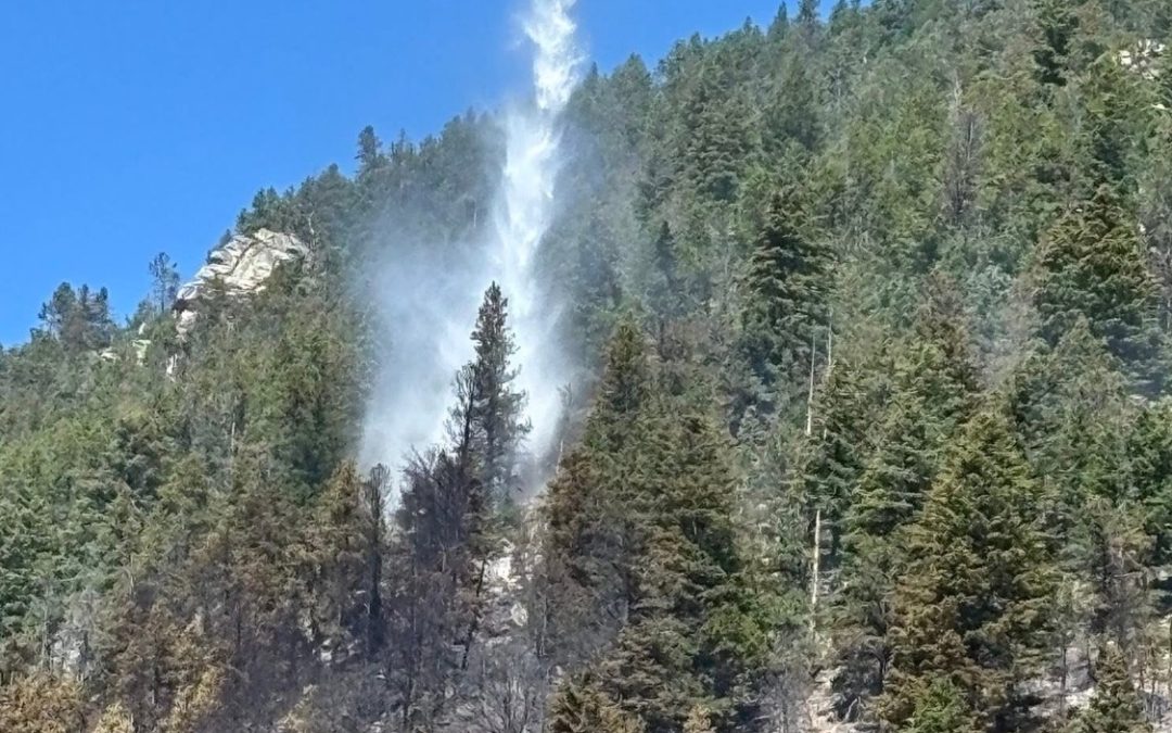 RECOIL AERIAL FIREFIGHTING TANKS HELP FIGHT MAJOR WESTERN U.S. FIRES